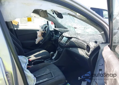 2017 Chevrolet Trax 1Lt из США, поврежденный, VIN 3GNCJLSB9HL290268